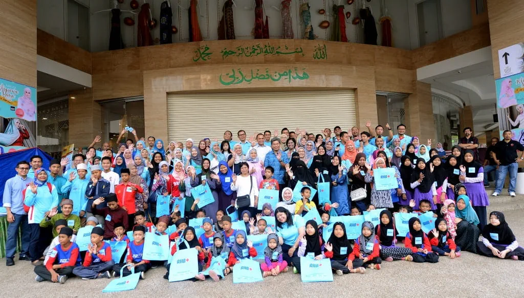 Baju Raya Shopping Trip for Single Mothers & Children