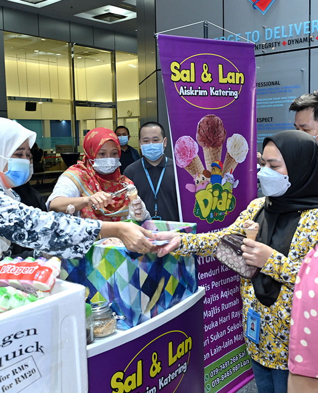 RHB Touch Hearts Carnival mobile banner
