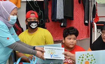 Donations to B40 Recipients